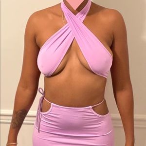 I am selling some amazing outfits ladies.